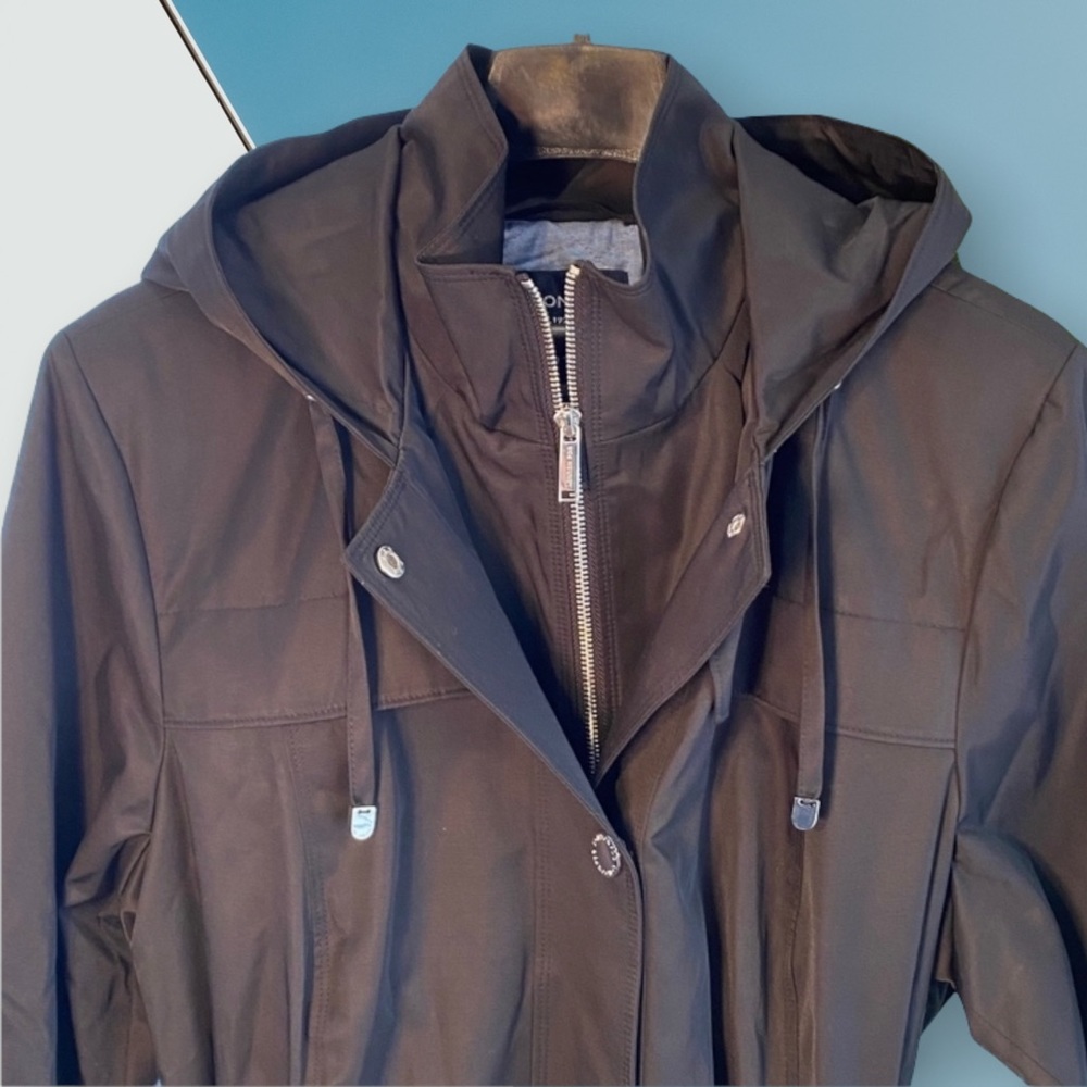 London Fog Trench Coat - Picture 3 of 16